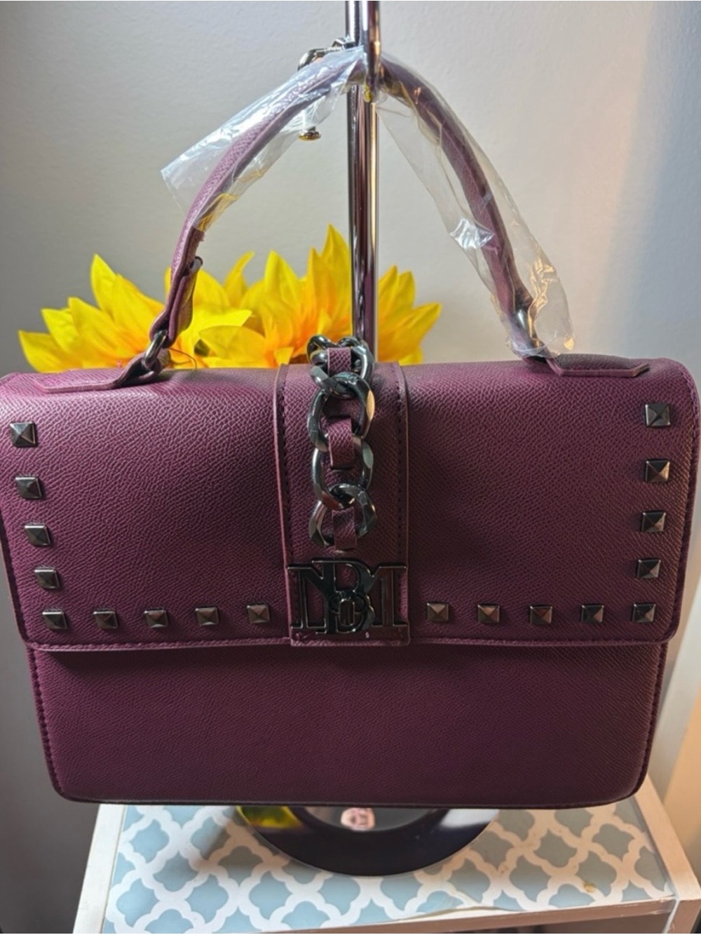 Badgley Mischka Women’s Stud-Accent, Gun Hardware in Plum. NWT